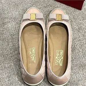 Salvatore Ferragamo Rufina フラットシューズ 6 M 楽天市場】☆ポイント5倍☆サルヴァトーレ フェラガモ Salvatore